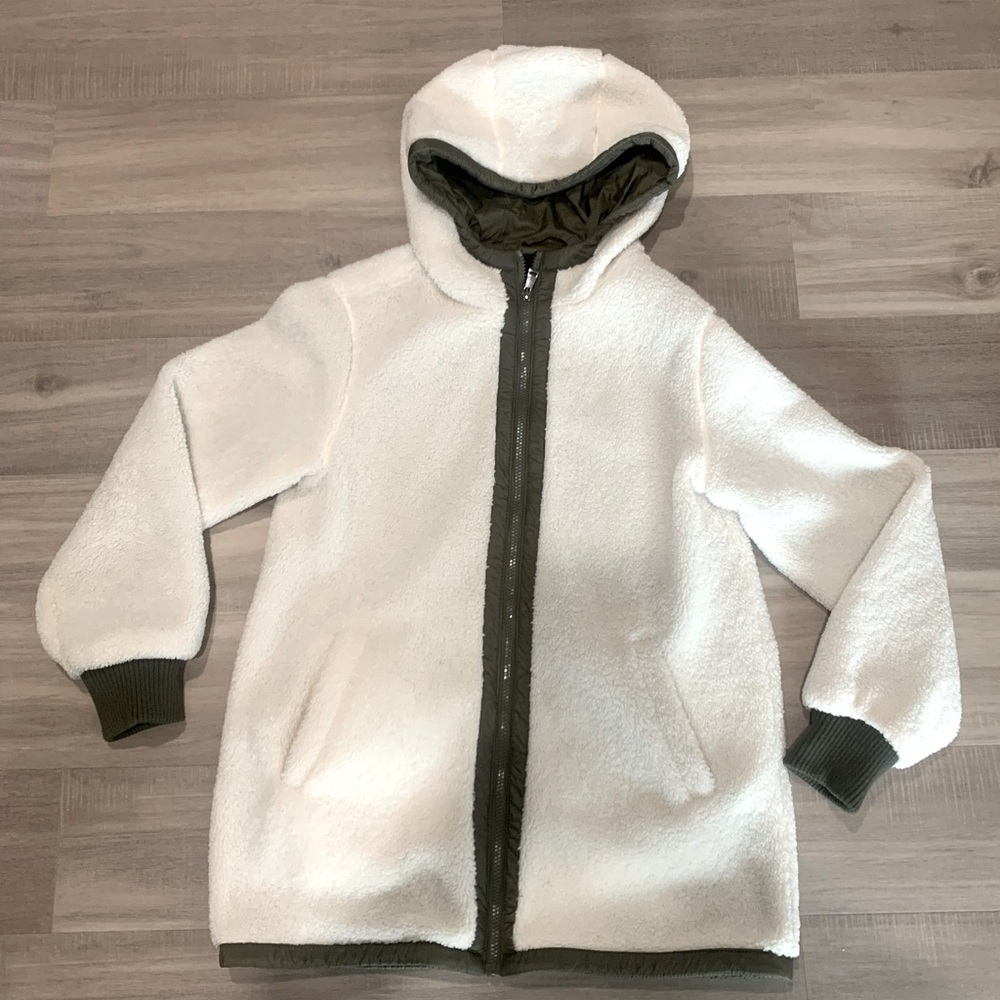 Women’s fuzzy fleece